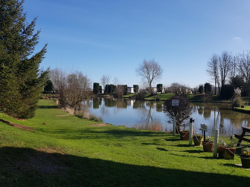 Holly Cottage Burgh le Marsh Εξωτερικό φωτογραφία